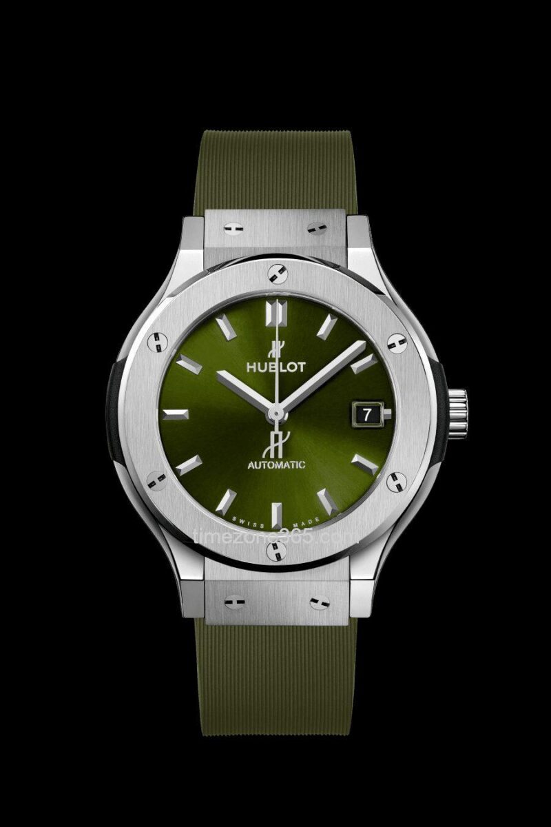 Hublot Classic Fusion Titanium Green 38Mm 565.Nx.8970.Rx