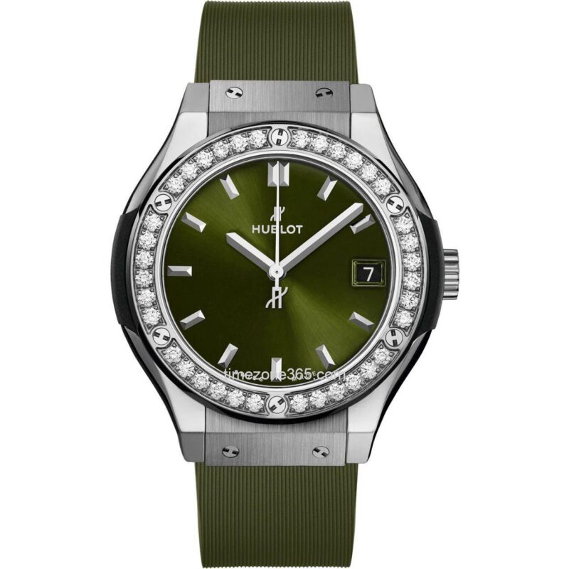 Hublot Classic Fusion Titanium Diamonds Green 33Mm 581.Nx.8970.Rx.1104