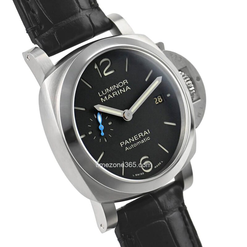 Panerai Luminor Quaranta 40Mm Pam01372 - Image 3