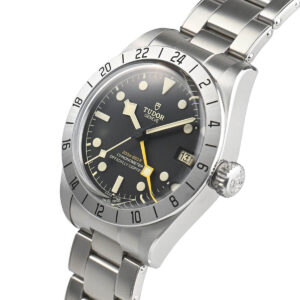 tudor black bay pro 39mm m79470 0001