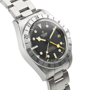 tudor black bay pro 39mm m79470 0001